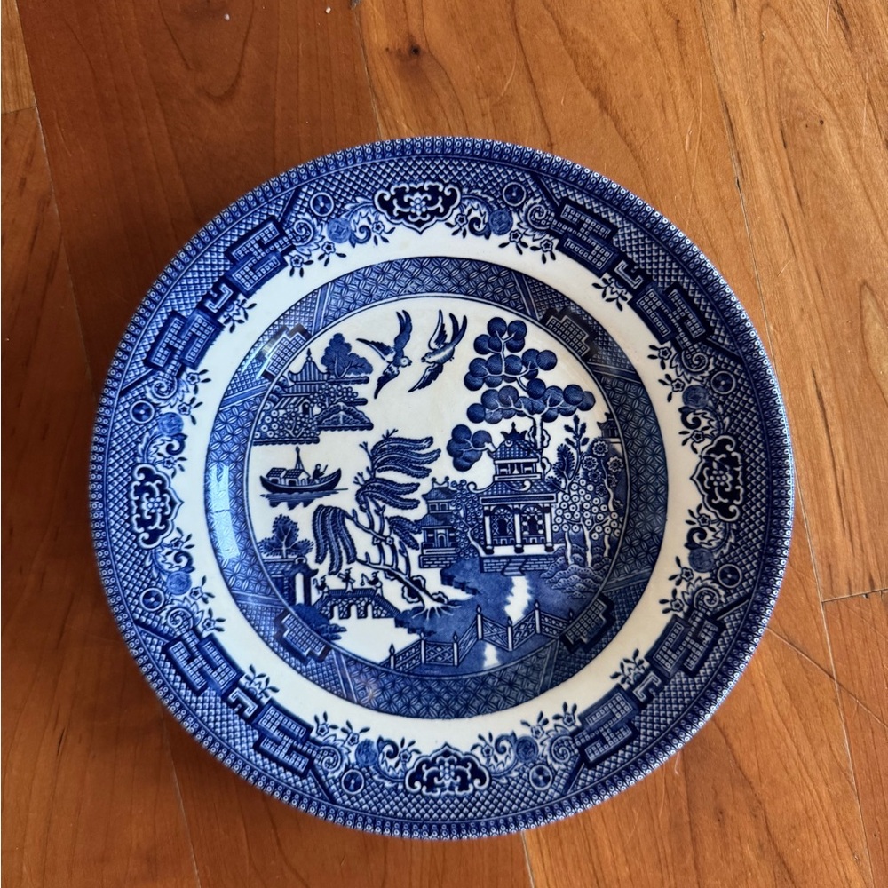 Vintage Churchill England Blue
Willow Pattern Plate 8"